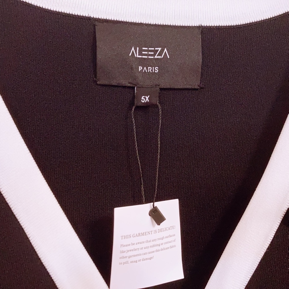 ALEEZA PARIS DOUBLE BREASTED KNIT QUITE LUXURY CARDIGAN GOLDEN BUTTONS Plus 5X - Picture 5 of 6